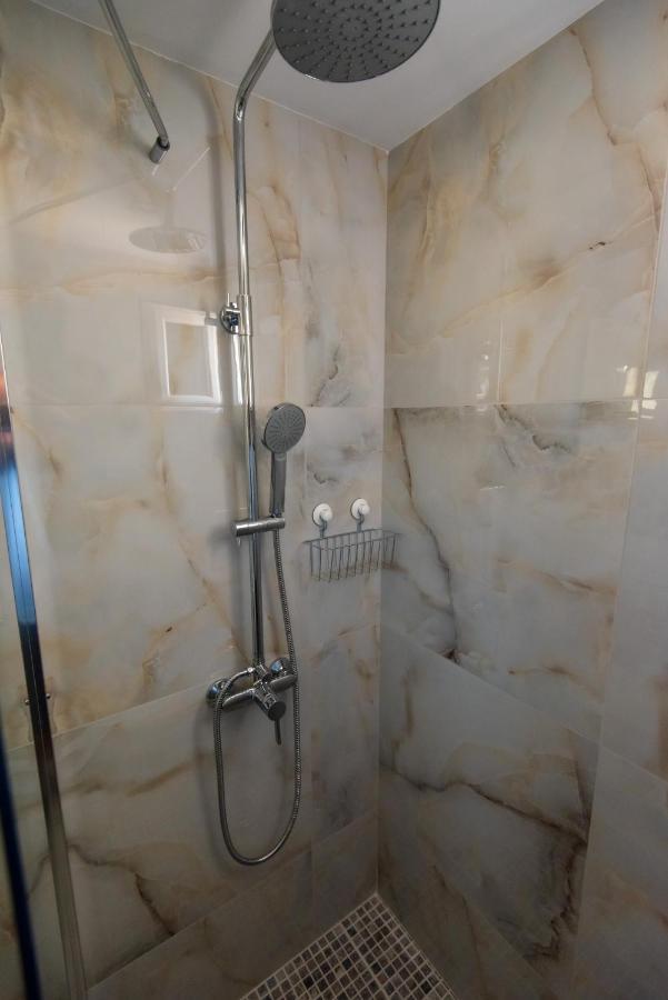 Olive 301 Apartment Peraía Екстериор снимка
