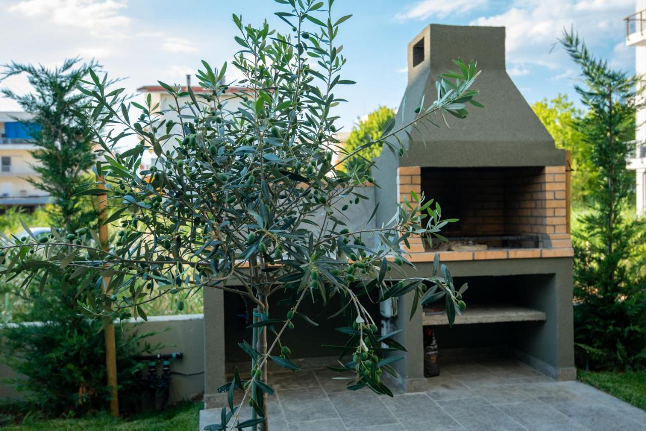Olive 301 Apartment Peraía Екстериор снимка