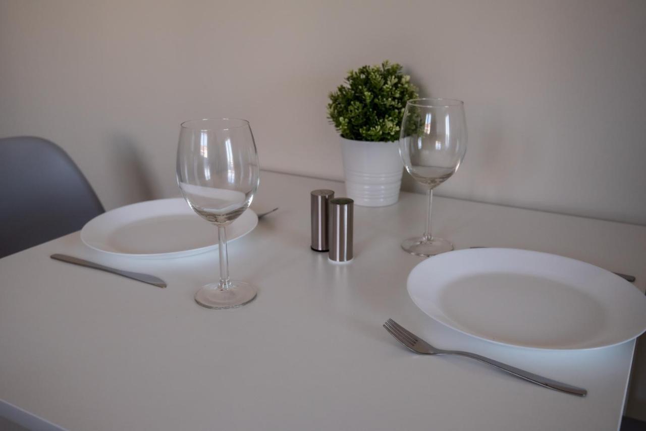 Olive 301 Apartment Peraía Екстериор снимка
