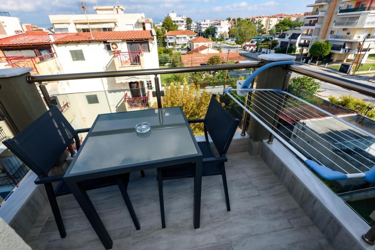 Olive 301 Apartment Peraía Екстериор снимка
